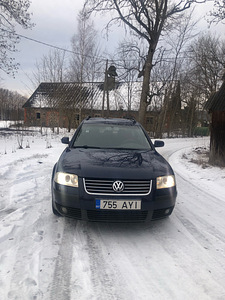 Volkswagen Passat 2003 1.9 96kw (1 foto / 8)
