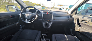 Honda CR-V 2010 (6 foto / 7)