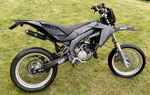 Aprilia sx50 (2 фото из 6)
