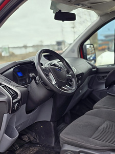 Ford Transit Custom (7 foto / 8)