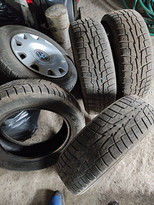 Naelrehvid 195/65 R15 (1 foto / 2)
