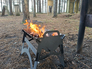 Kokkupandav grill / Matkagrill / Kaasaskantav grill (1 foto / 3)