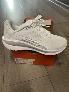Nike tossud suurus 34 (2 foto / 3)