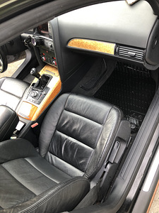 Audi a6 c6 2006.a (7 foto / 8)