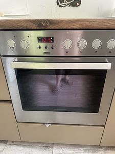 Плита с духовкой (2 фото из 2)