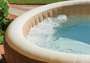 Intex PureSpa Bubble Therapy - bassein-mullivann 4 inimesele (8 foto / 10)