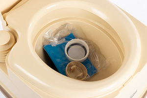 Thetford Porta Potti Qube 165 LUXE биотуалет с индикатором (9 фото из 10)