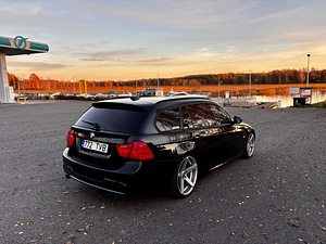 BMW 320D Lci (7 foto / 8)