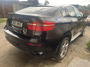 BMW X6 (4 фото из 8)