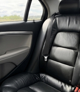 Volvo S80 2,4D5 (15 foto / 15)
