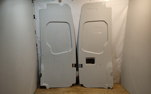 Mercedes Sprinter tagauste katted (1 foto / 3)