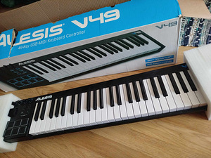 Alesis V49 Midi клавиатура