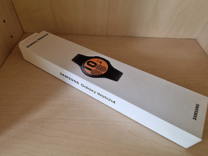 Samsung Galaxy Watch4 LTE (44 mm) (1 foto / 2)
