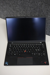 Lenovo Thinkpad X1 Carbon Gen9 14" / I5-1145G7 / 16 GB / 1TB (4 foto / 5)