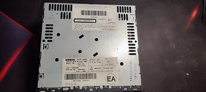 Nissan Pathfinder Cd-box (1 foto / 4)