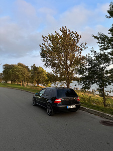 Продается Volkswagen Golf IV (3 фото из 7)