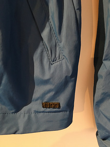 Hugo Boss (5 фото из 6)