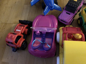 Autod ja lennuk (2 foto / 4)