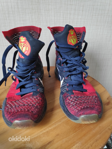 Kobe 10 X Elite spordijalatsid