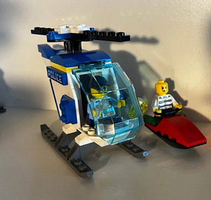 Lego City 60275 (2 foto / 3)