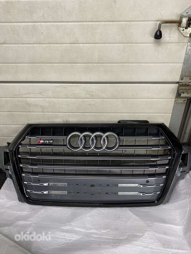 Решетка радиатора Audi SQ7
