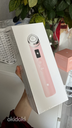 MEDICUBE Age-R Booster Pro