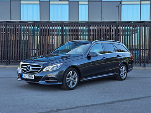 Mercedes-Benz (1 foto / 11)