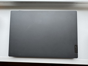 Lenovo V155-15API (1 foto / 4)
