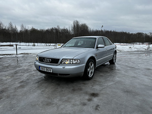 Audi a8 (1 foto / 8)