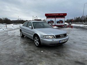 Audi a8 (2 foto / 8)