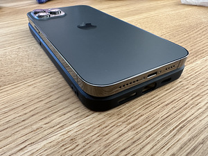 iPhone 12 Pro макс 128 ГБ (3 фото из 8)