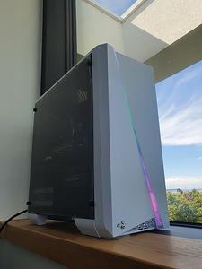 Cylon mänguriarvuti: GTX 960, i5 (1 foto / 6)