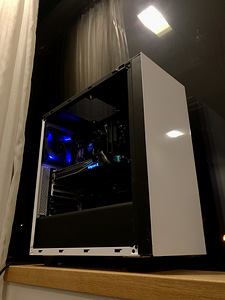 Gaming PC: i5 / R9 280X (1 foto / 4)