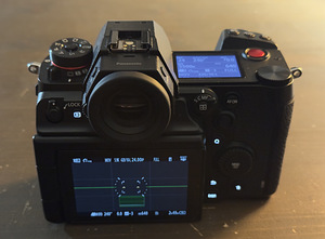 Корпус Panasonic Lumix S1H (3 фото из 4)