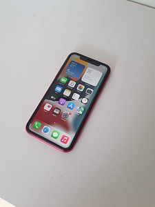 iPhone 11 64gb red (1 foto / 3)