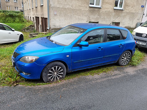 Mazda 3 2005 tervikuna varuosadeks (3 foto / 4)