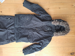 Зимняя куртка для мальчика Name IT 146 р. с меховым капюшоном