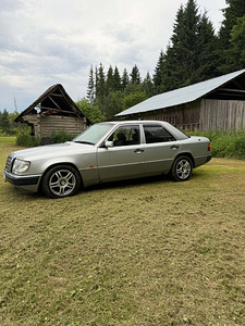 W124 E230 (3 фото из 8)