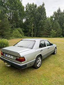 W124 E230 (6 фото из 8)