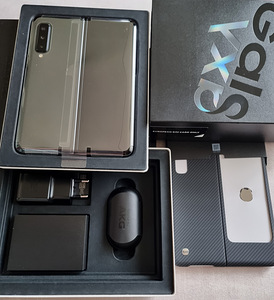 Samsung Galaxy Fold 1 512GB Black Uus (1 foto / 3)