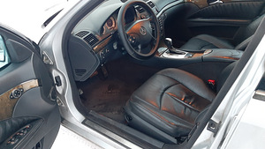 Mercedes-Benz E270 (8 foto / 9)