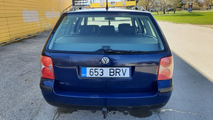 Volkswagen Passat (4 foto / 10)