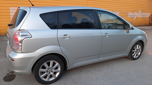 Toyota Corolla Verso (3 foto / 10)