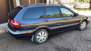 Volvo v40 (3 фото из 10)