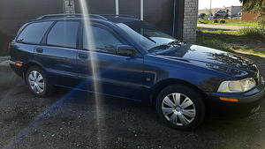 Volvo v40 (5 фото из 10)