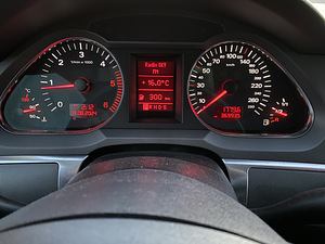 AUDI A6 3.0tdi (10 фото из 10)