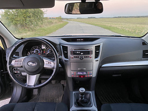 SUBARU LEGACY 4x4 (7 foto / 10)