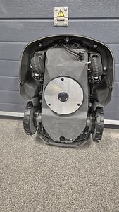 Husqvarna Automower 415X (4 foto / 10)