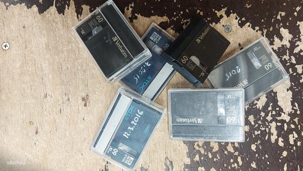 Переписываю старые miniDV кассеты в цифровой формат (фото #1)