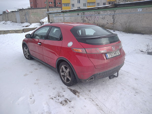Хонда Цивик (4 фото из 5)
